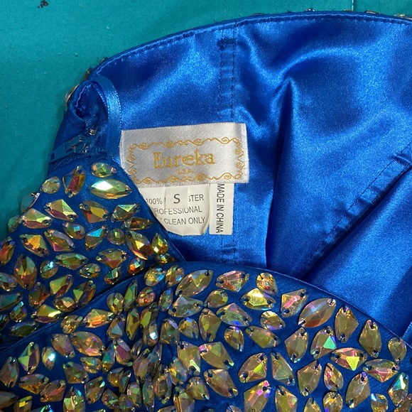 Eureka blue dress. Homecoming or prom. Strapless blue with gold colored beads. - Picture 3 of 6